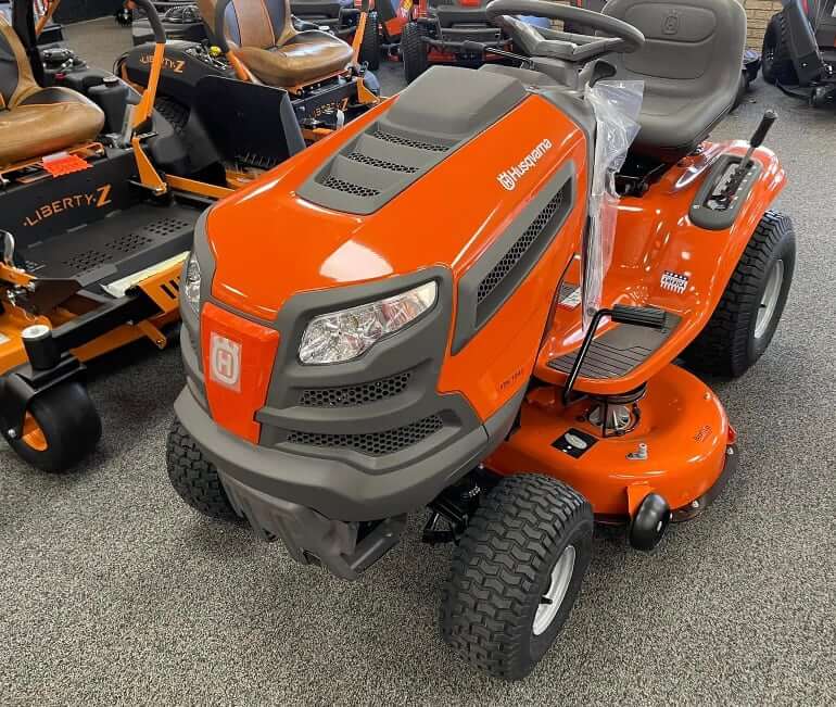 Equipmium.com Launches Lawn Mowers and Tractor Marketplace
